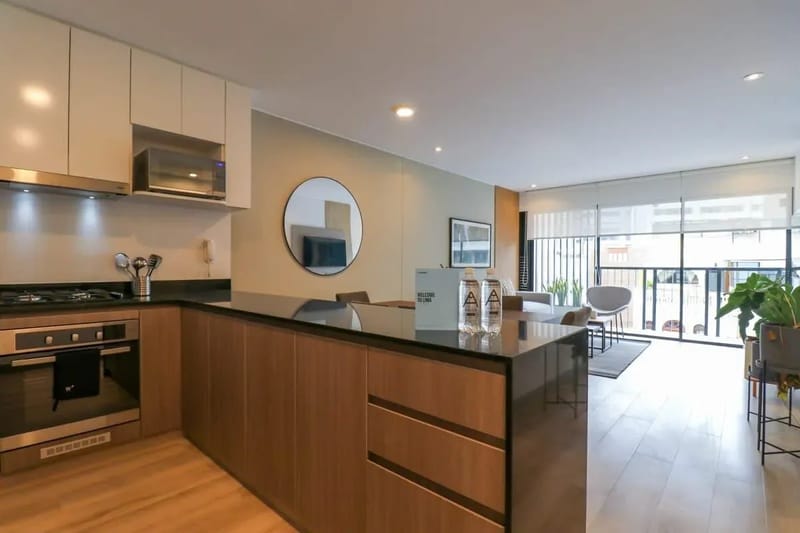 Modern 2BR with Balcony in the Heart of Miraflores