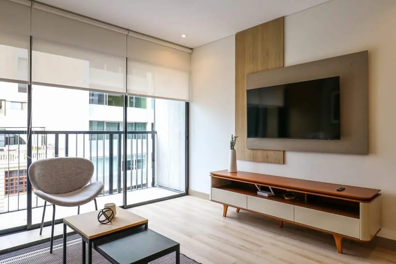 Modern 2BR with Balcony in the Heart of Miraflores