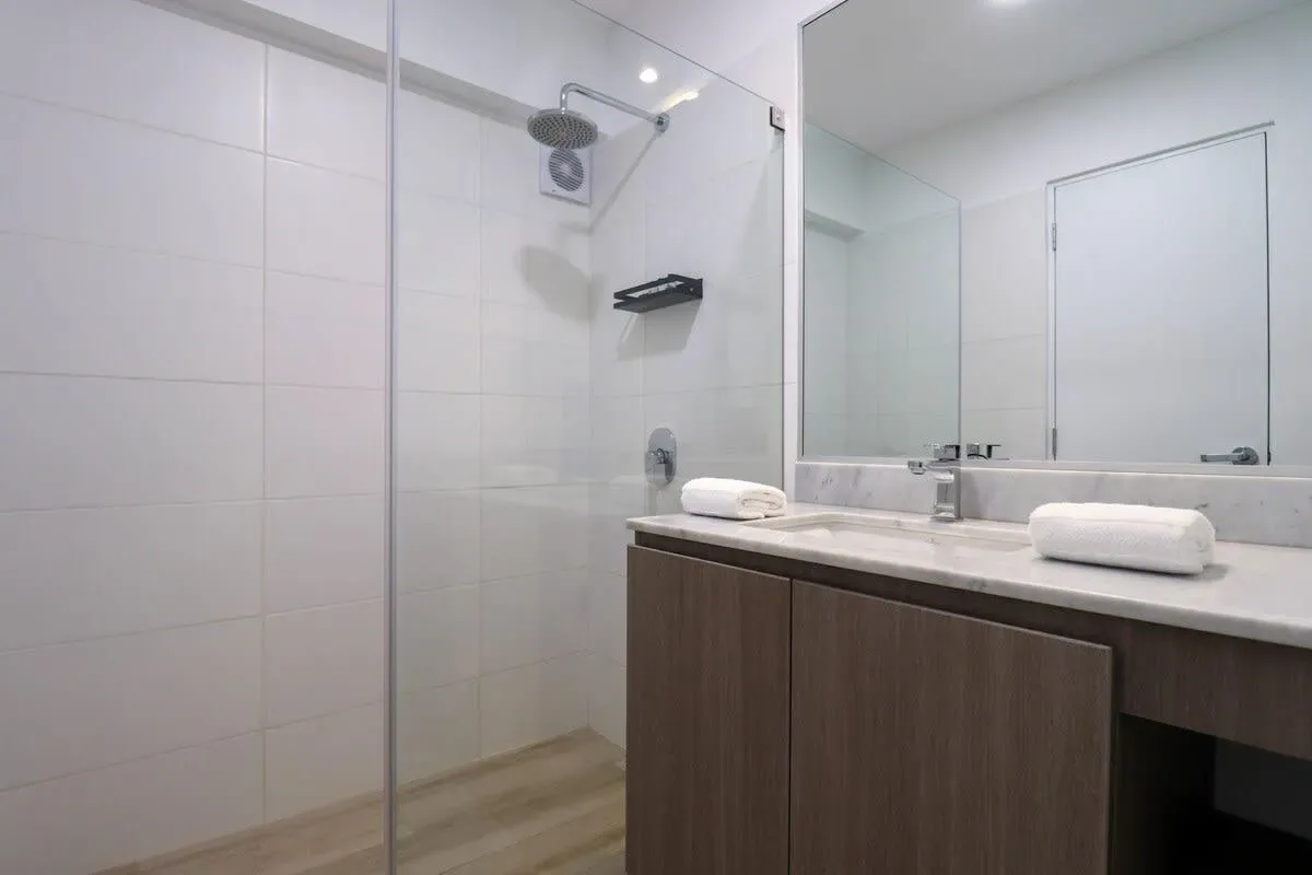 Modern 2BR with Balcony in the Heart of Miraflores