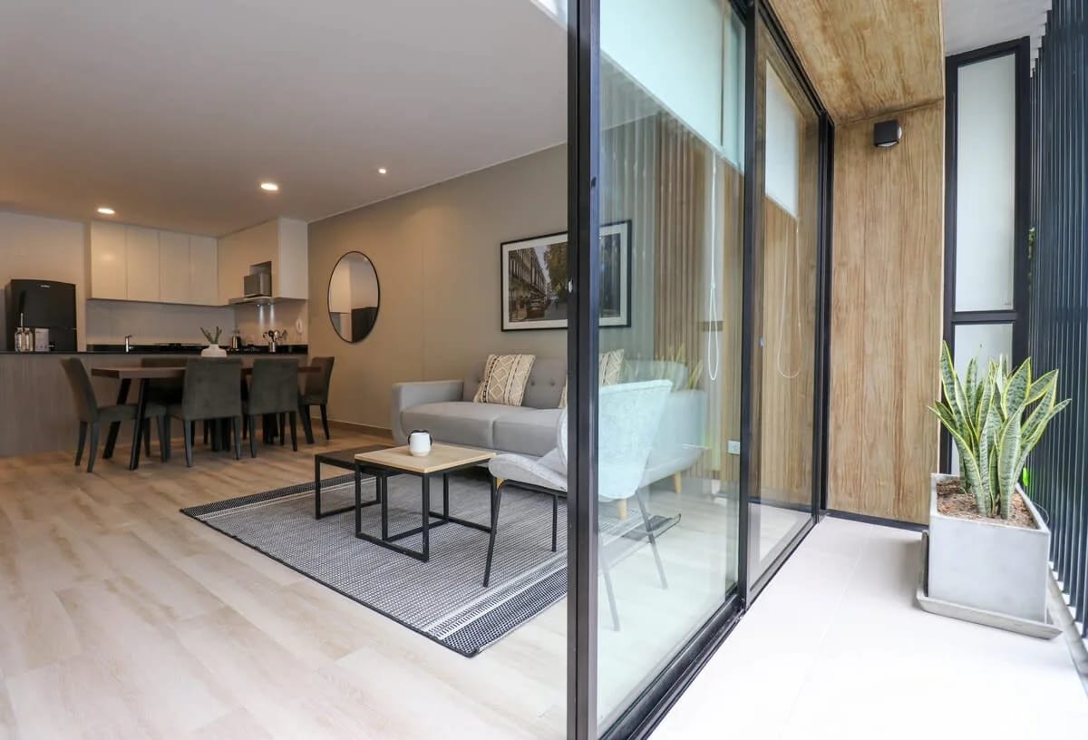 Modern 2BR with Balcony in the Heart of Miraflores