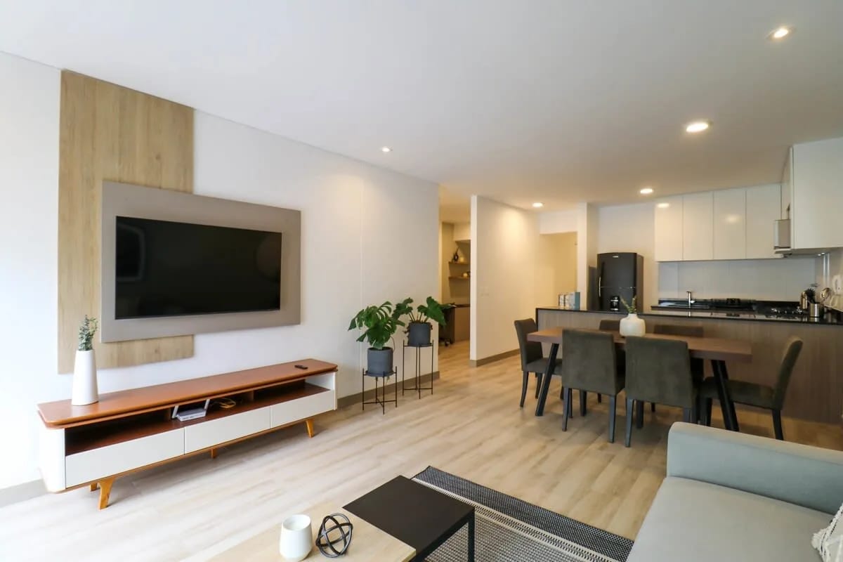 Modern 2BR with Balcony in the Heart of Miraflores