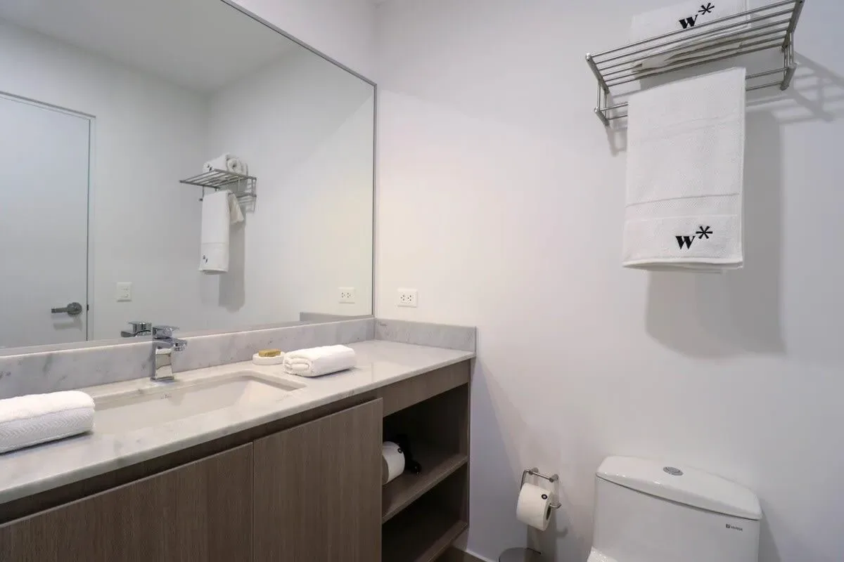 Modern 2BR with Balcony in the Heart of Miraflores