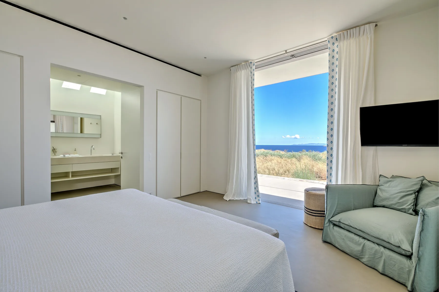 Paros luxury villa Bryn in Makria Miti - 21