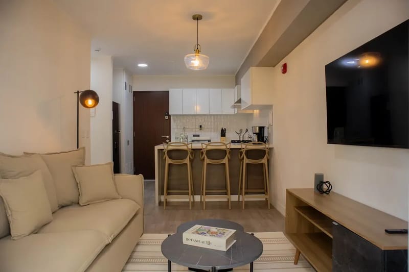 Distinctive 1BR w/ Balcony in Barranco