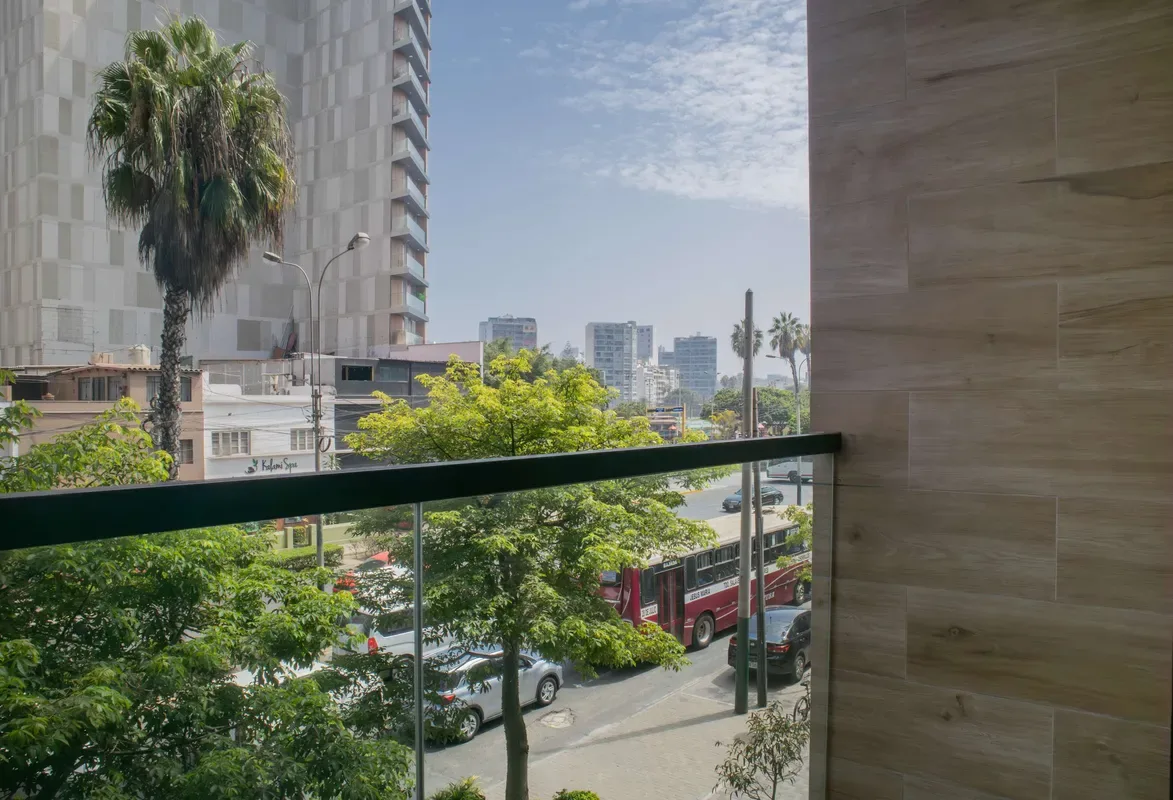 Distinctive 1BR w/ Balcony in Barranco