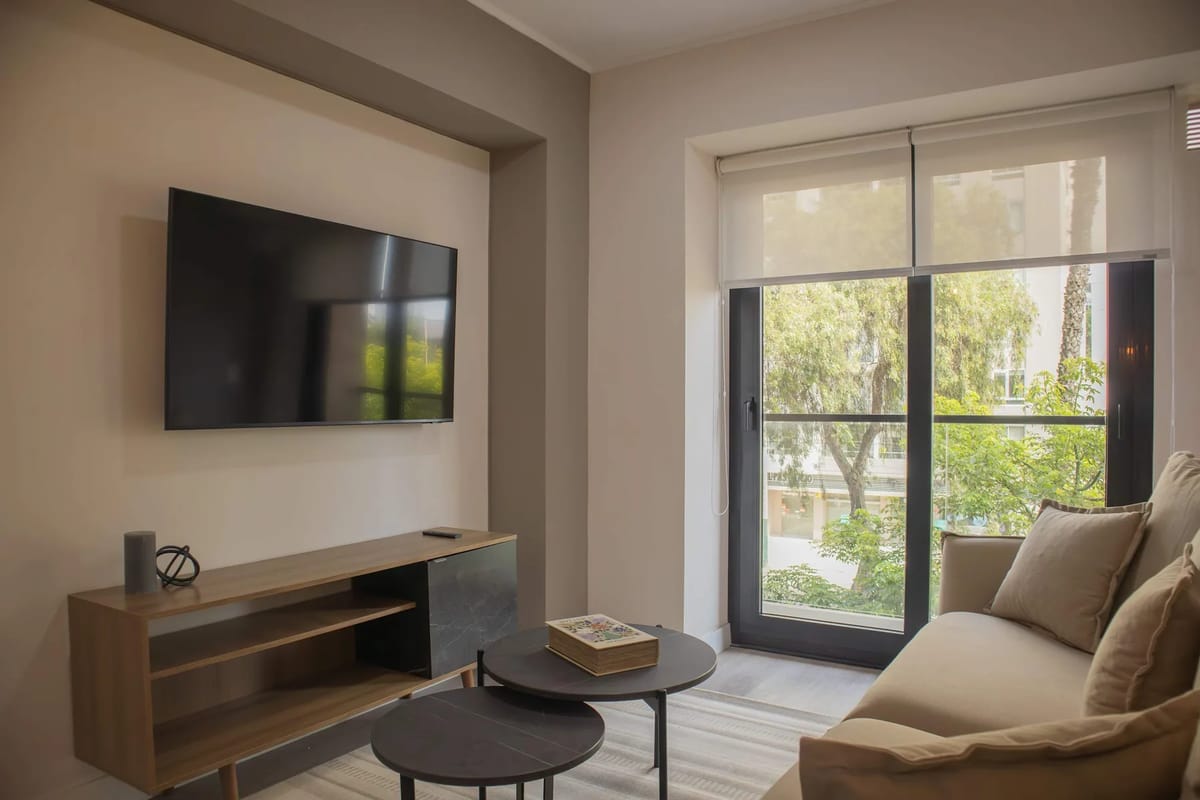 Distinctive 1BR w/ Balcony in Barranco