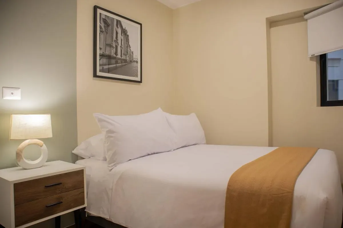Modern 2BR w/ Scenic Balcony Close to Kennedy Park