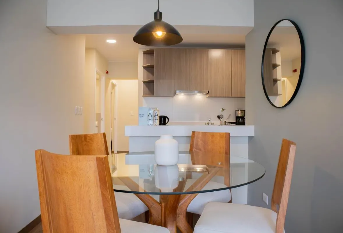 Modern 2BR w/ Scenic Balcony Close to Kennedy Park