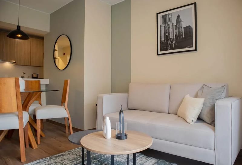 Modern 2BR w/ Scenic Balcony Close to Kennedy Park