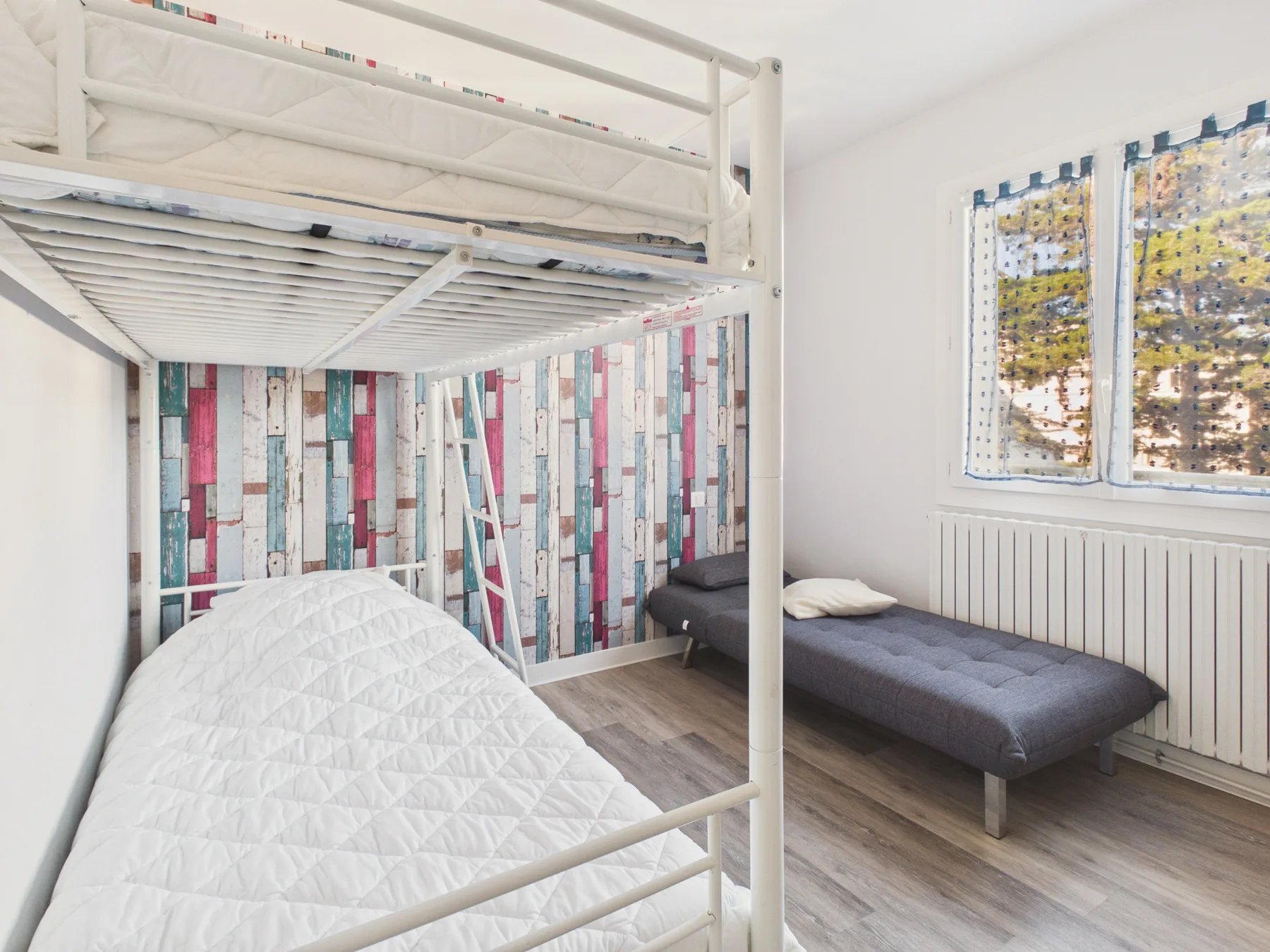 Apartment gallery photo