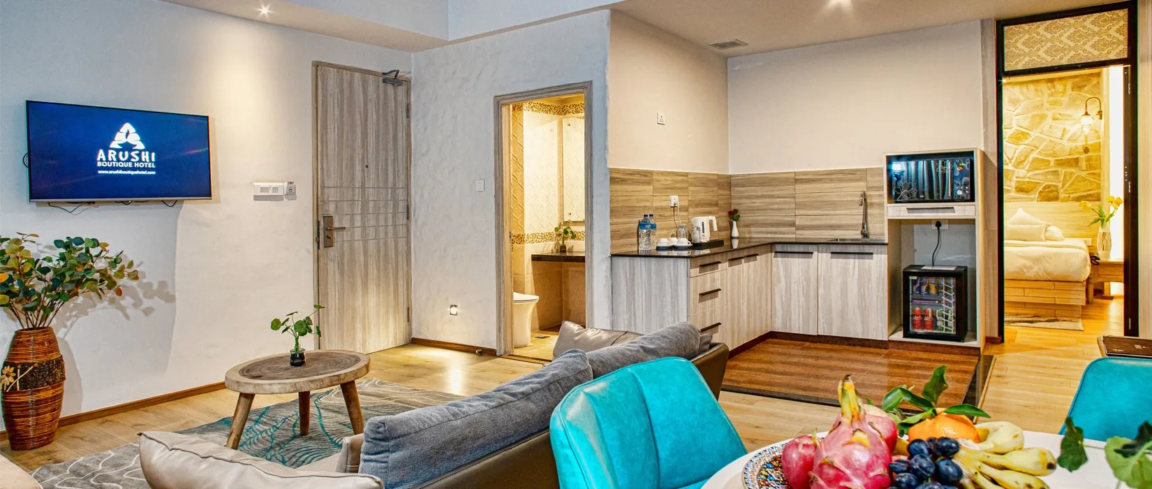 Arushi Boutique Hotel suite room