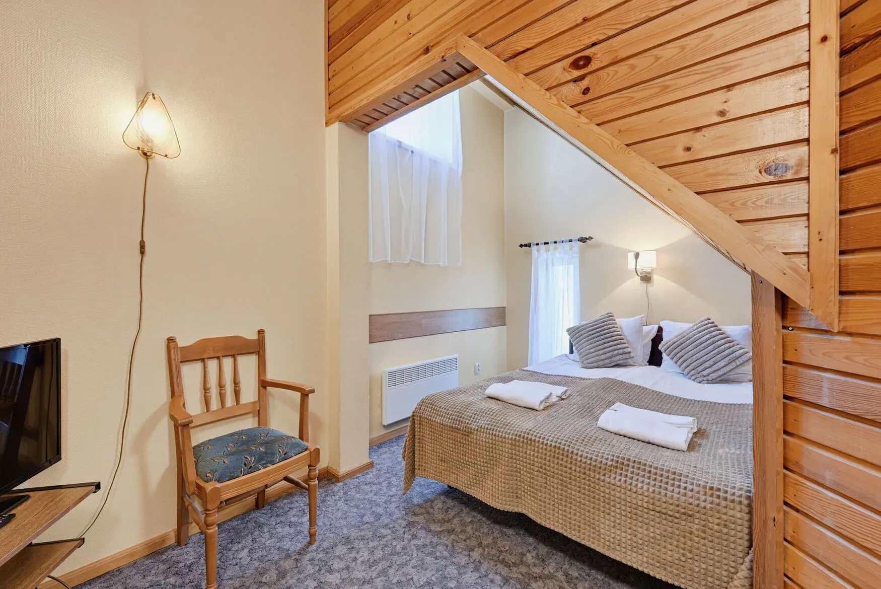 Uncle Elmari Suite