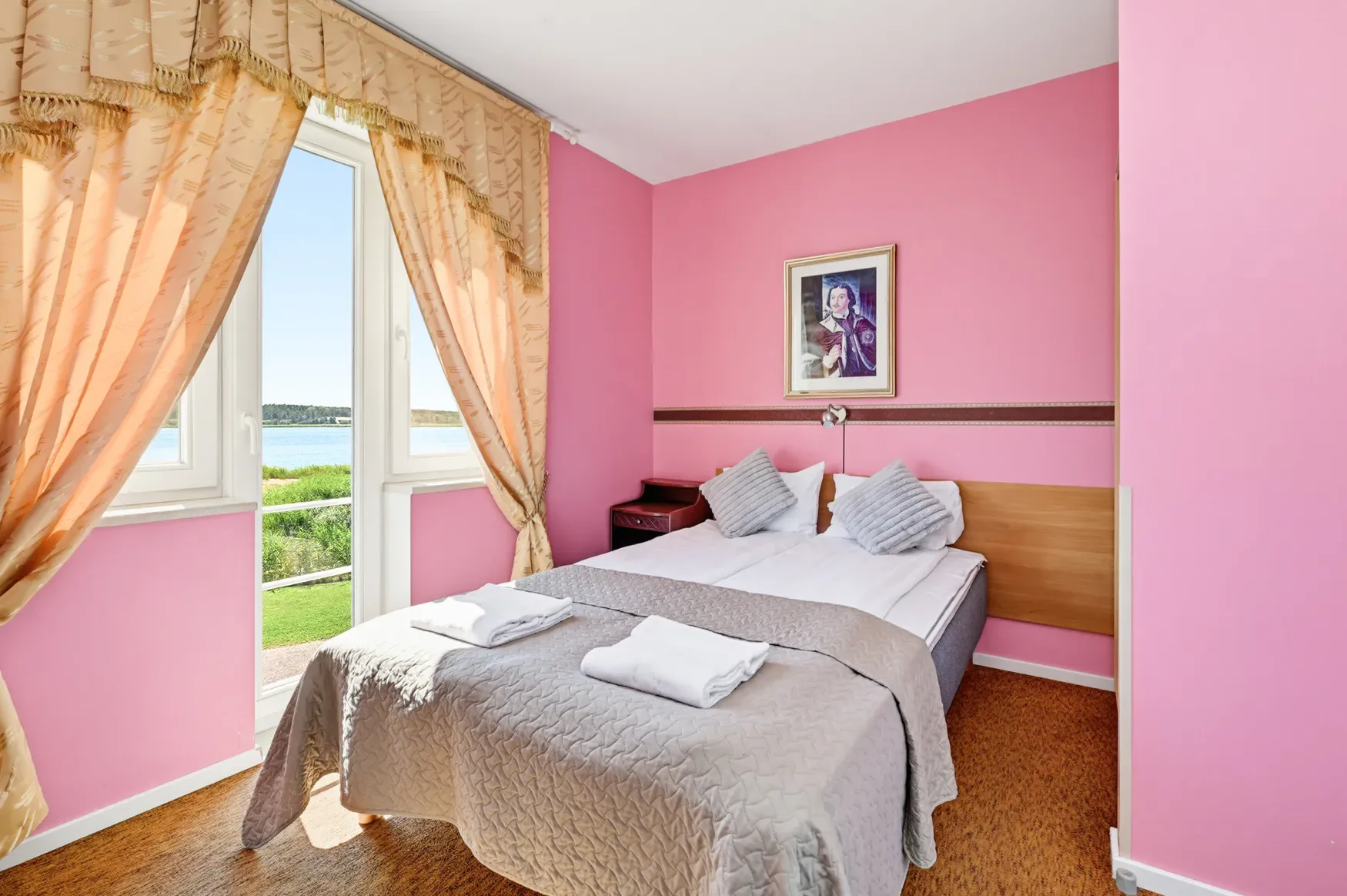Peetri Room