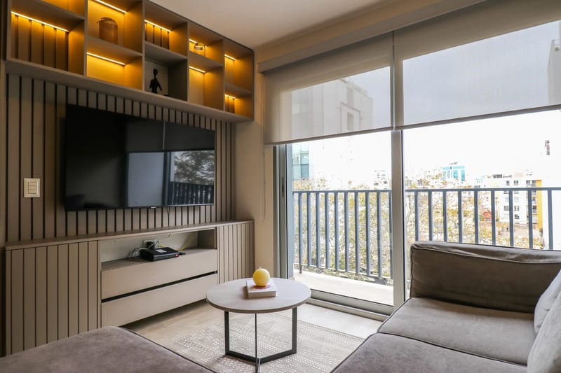 Prestigious 3BR w/ Great Balcony in Miraflores