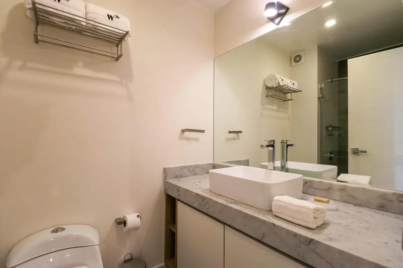 Prestigious 3BR w/ Great Balcony in Miraflores