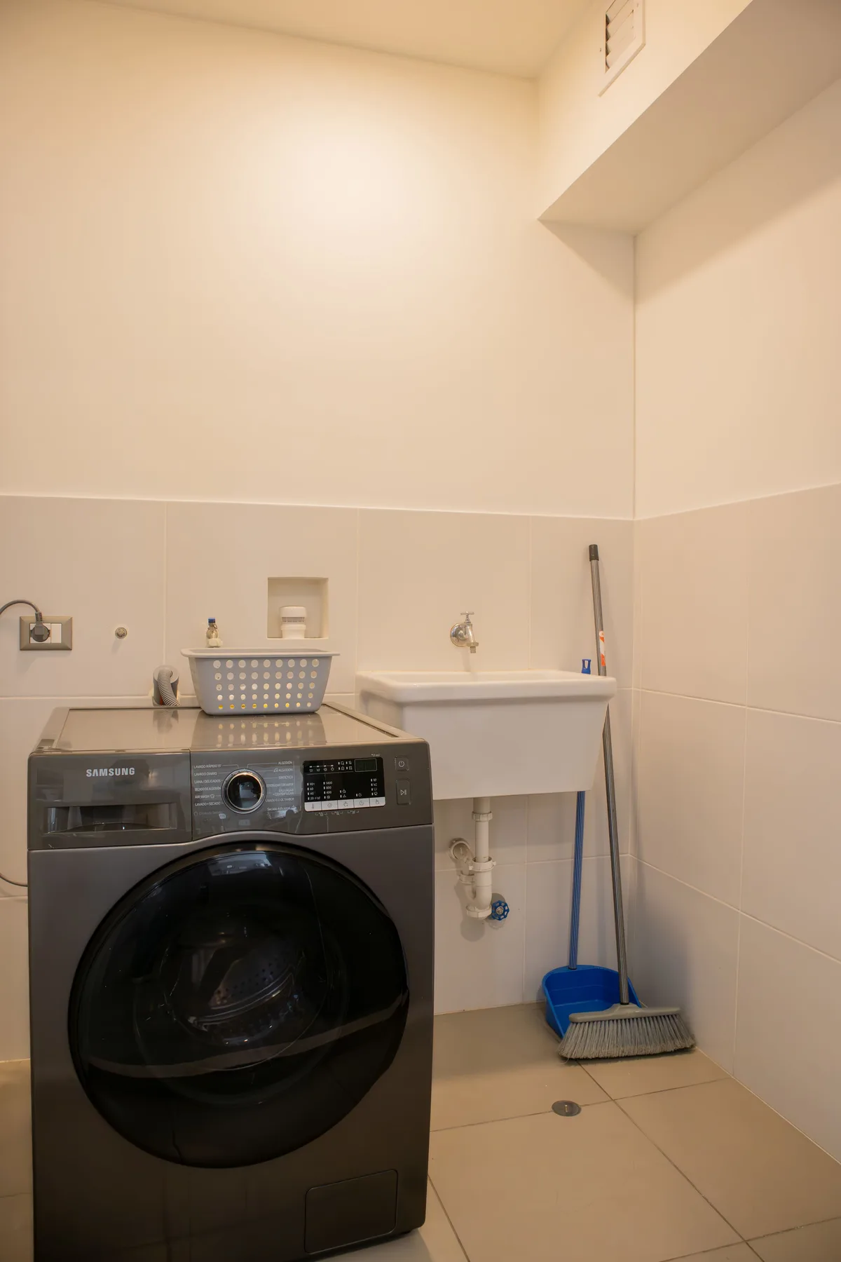 Prime 2BR in Miraflores