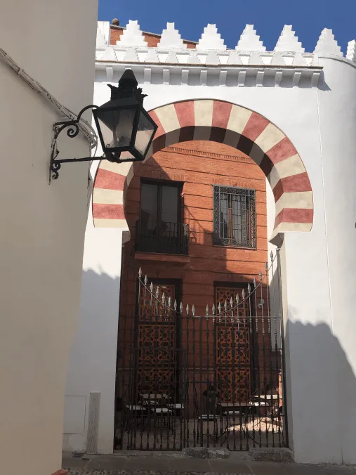 Establecimiento La Ermita Suites