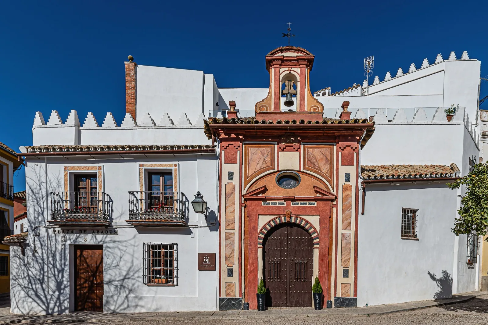 Exterior de La Ermita Suites