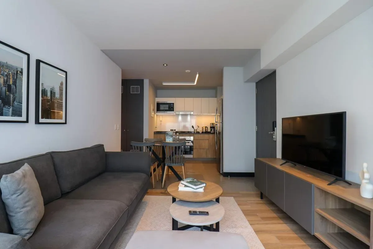 Engaging 2BR w/ Impressive Deco in San Isidro