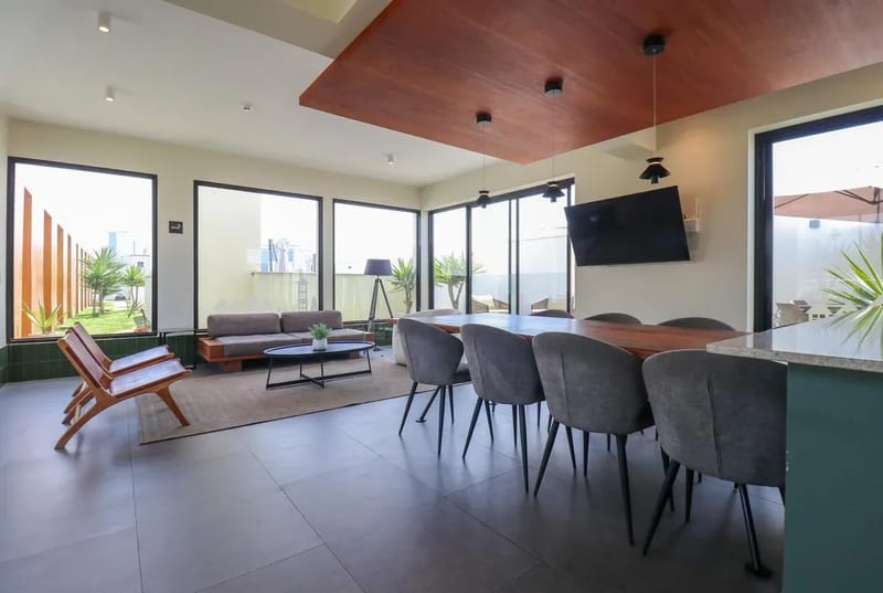 Engaging 2BR w/ Impressive Deco in San Isidro
