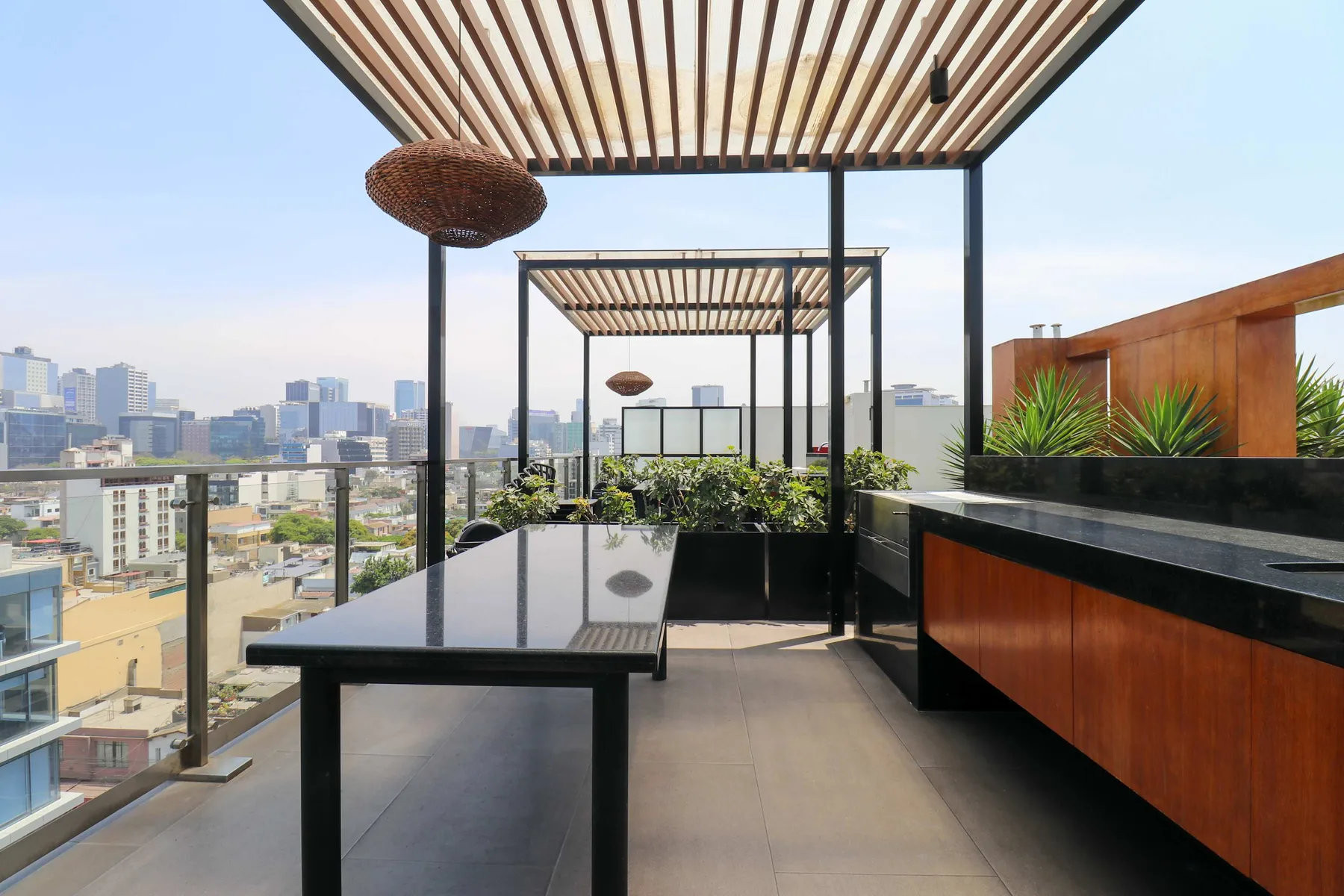 Engaging 2BR w/ Impressive Deco in San Isidro