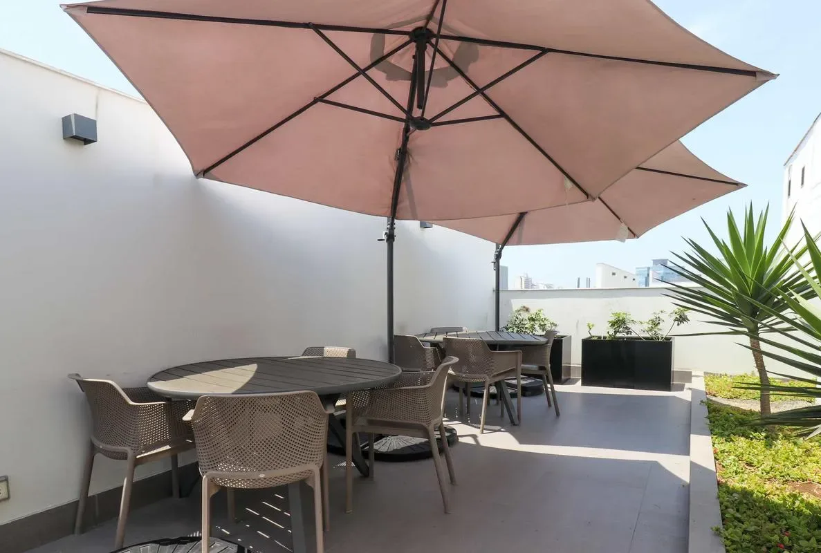 Engaging 2BR w/ Impressive Deco in San Isidro