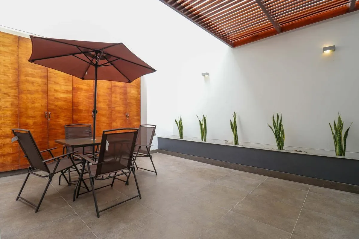 Elegant 2BR w/ Spacious Terrace in Miraflores