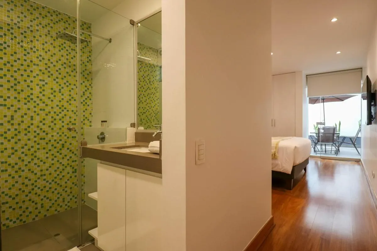 Elegant 2BR w/ Spacious Terrace in Miraflores