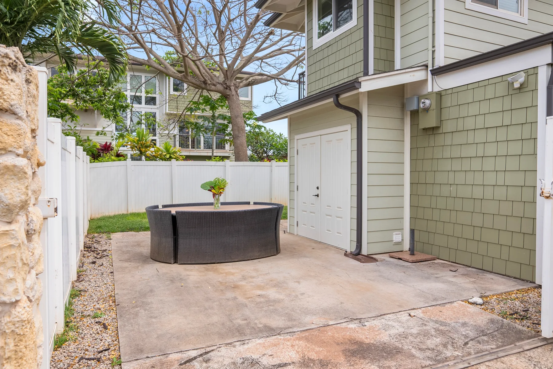 Waialua Beachside Cottage