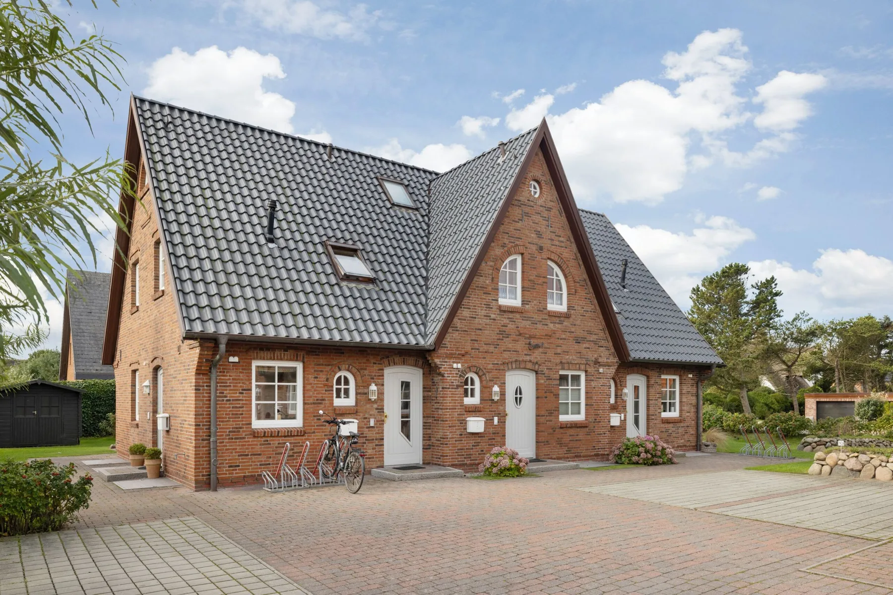 Landhaus im Erdgeschoss und Souterrain, ca. 80 qm Nutzfläche für bis zu 4 Pers.