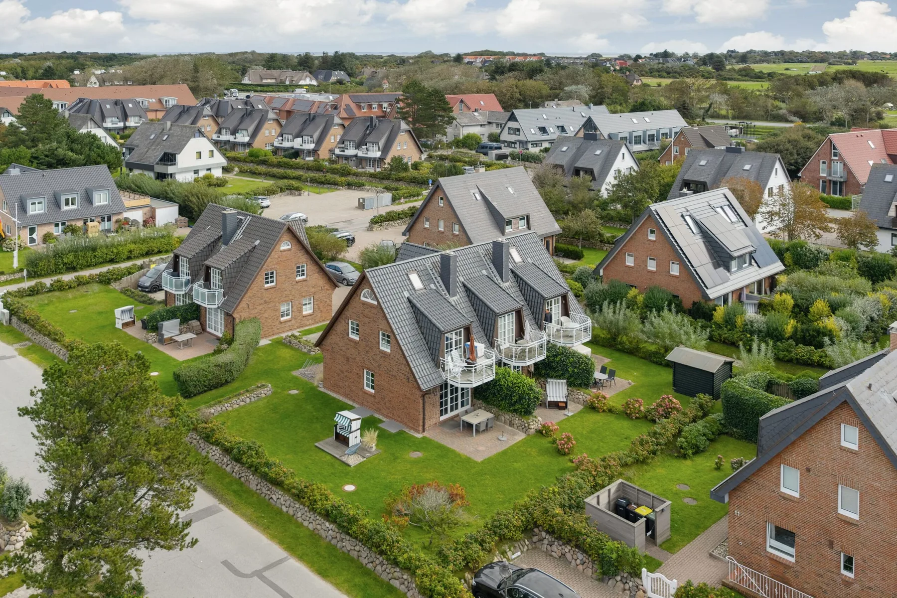 Landhaus im Erdgeschoss und Souterrain, ca. 80 qm Nutzfläche für bis zu 4 Pers.
