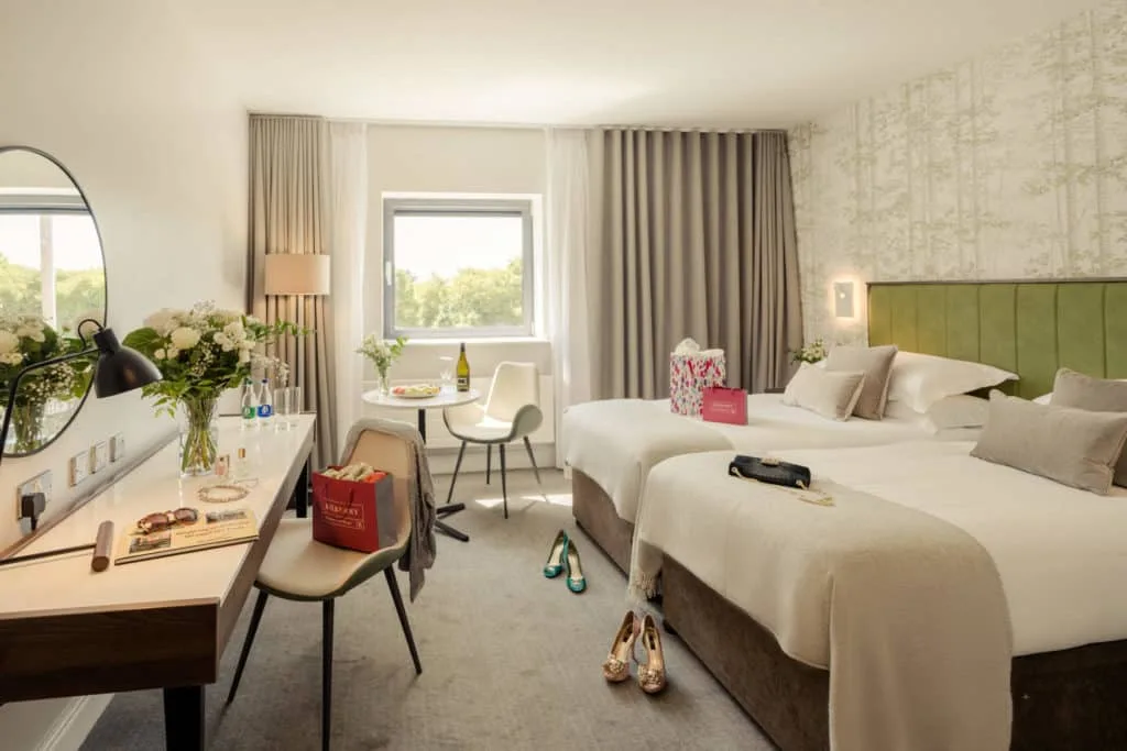 Deluxe double room with shopping bags
