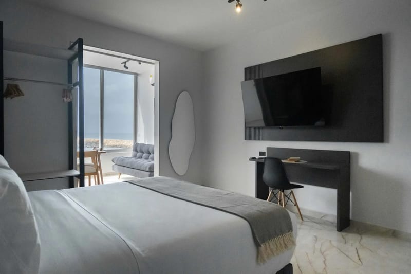 Shining 1BR w/ AC near C. Amurallada