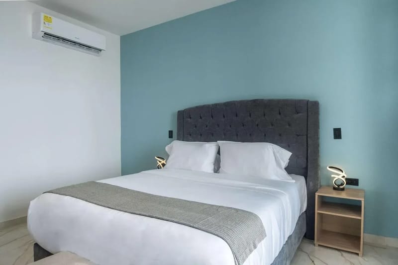 Shining 1BR w/ AC near C. Amurallada
