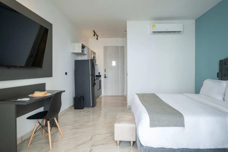 Shining 1BR w/ AC near C. Amurallada