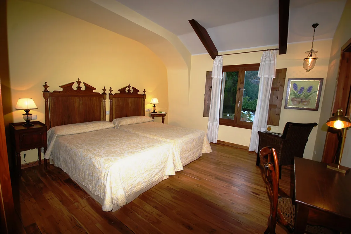 Retama room