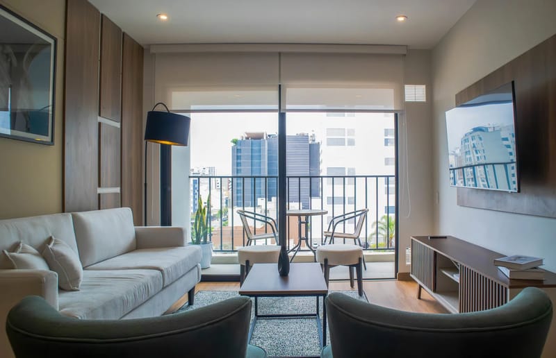Amazing 2BR w/ Fantastic Pool in Miraflores