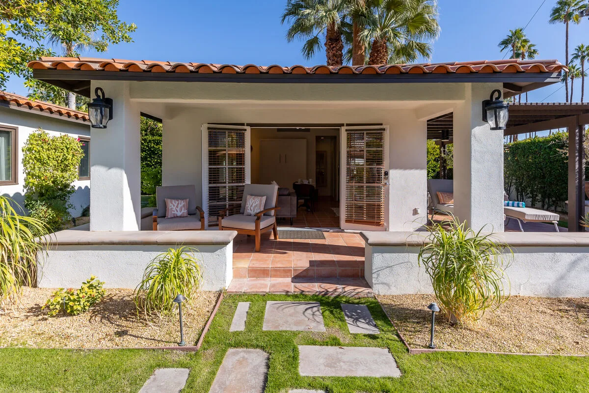 Lola Vista