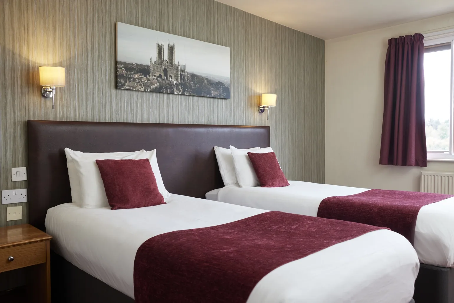 Twin room at Windmill Farm