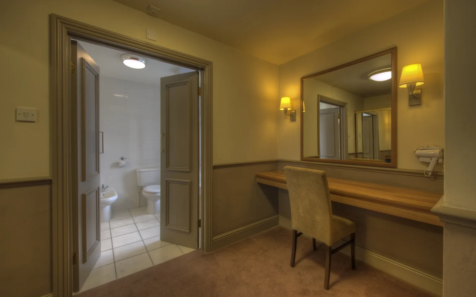 Windmill Farm hotel room