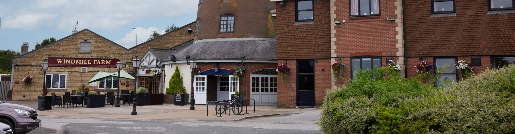 Windmill Farm hotel exterior