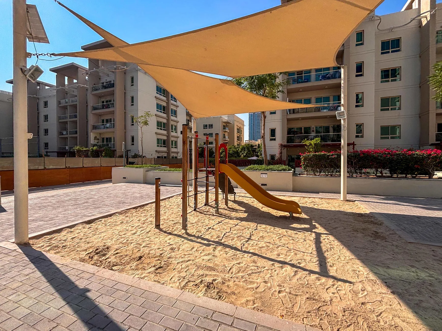 Área de juegos infantiles