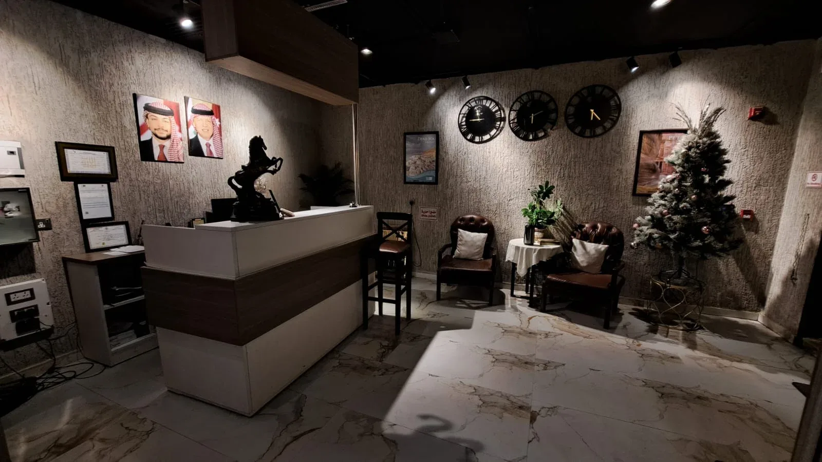 Recepción del Diamond Hotel