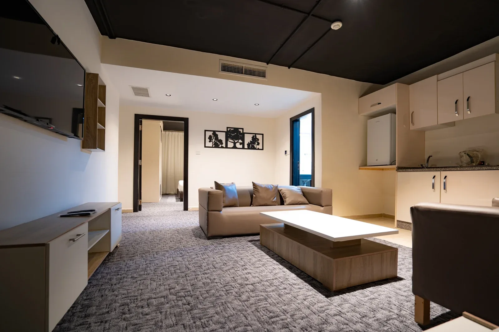 Deluxe Family Suite