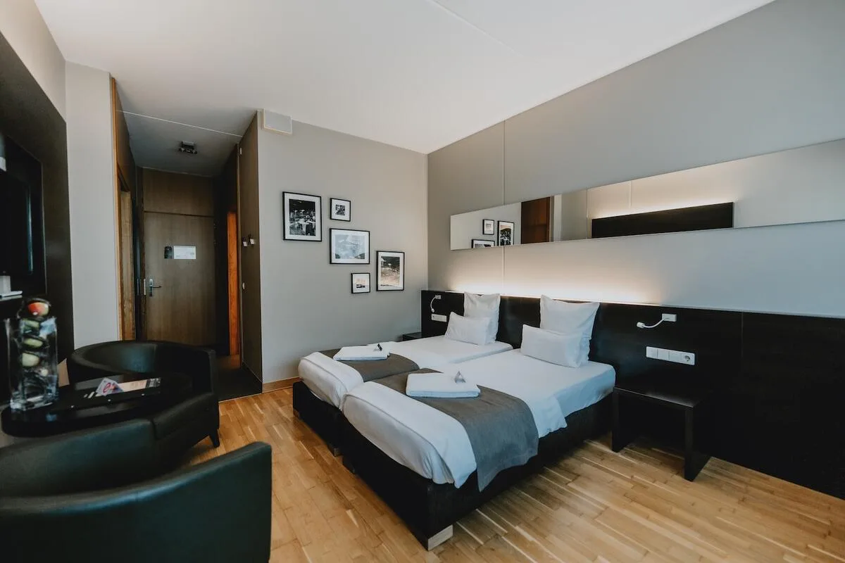 Coque Hotel room