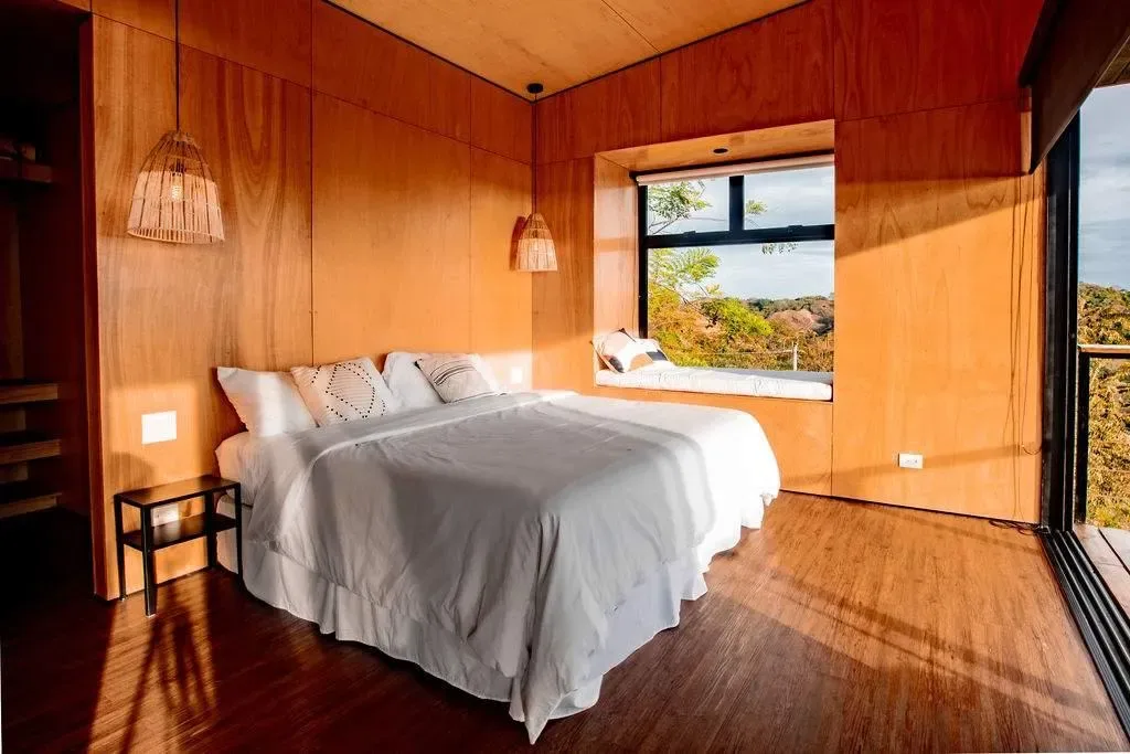 Bright 2BR w/ Pool & Ocean Views near Playa Venao
