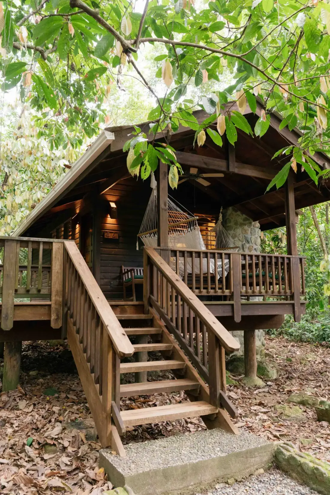 Foto de un detalle de una cabaña del lodge.