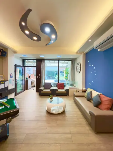 Super Inn property