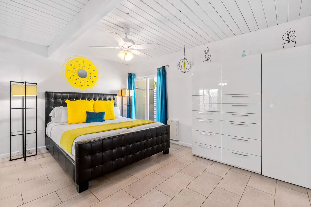 Splash & Sip House