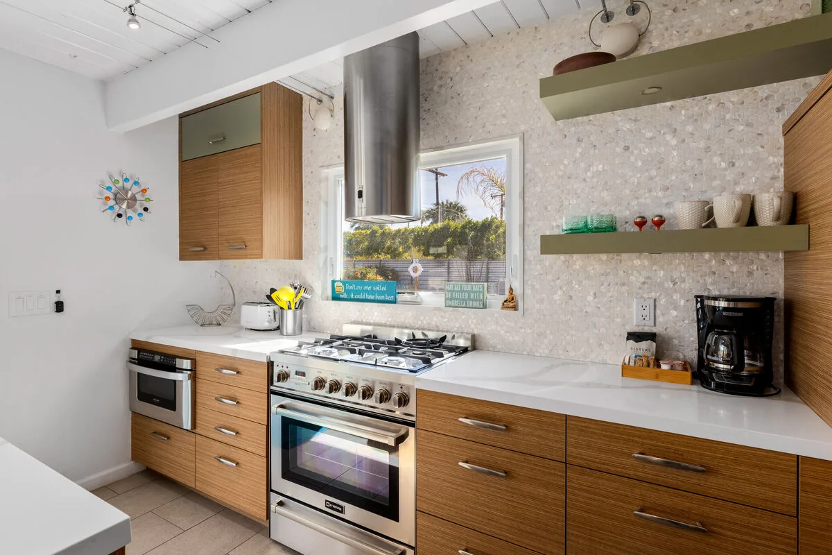 Splash & Sip House